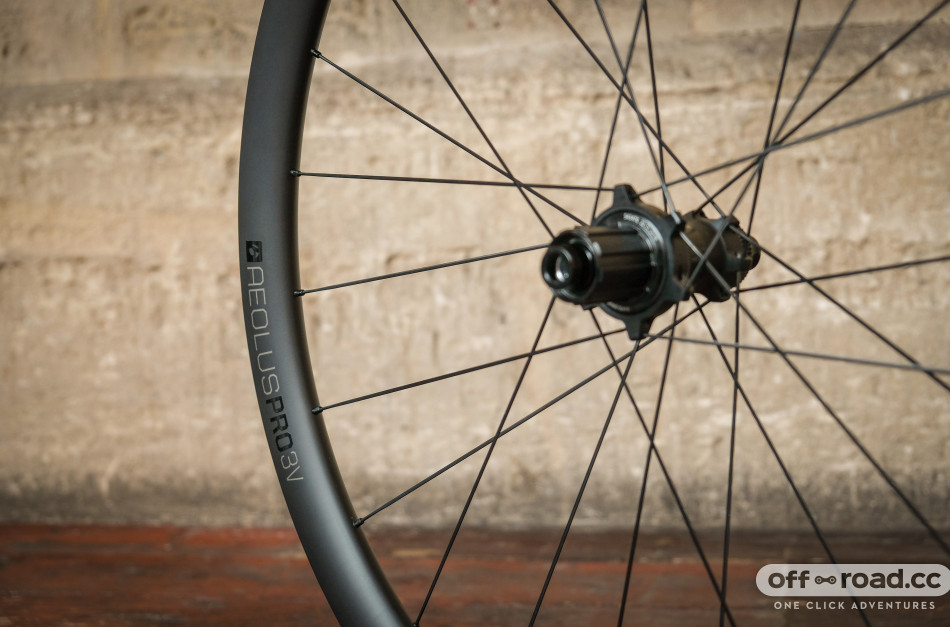 Bontrager carbon disc discount wheelset